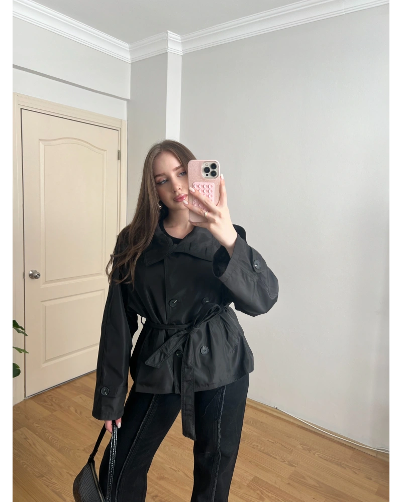 Dik Yaka Kuşaklı Siyah Kısa Trençkot