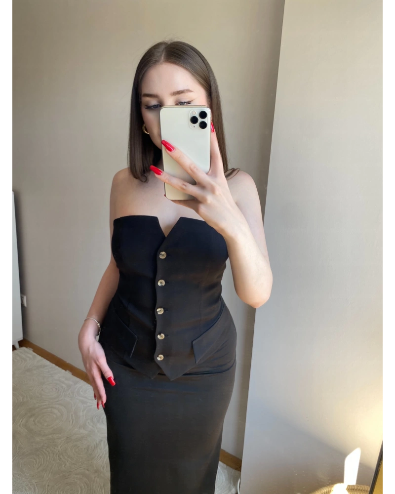 Düğmeli Cep Detaylı Siyah Straplez Büstiyer