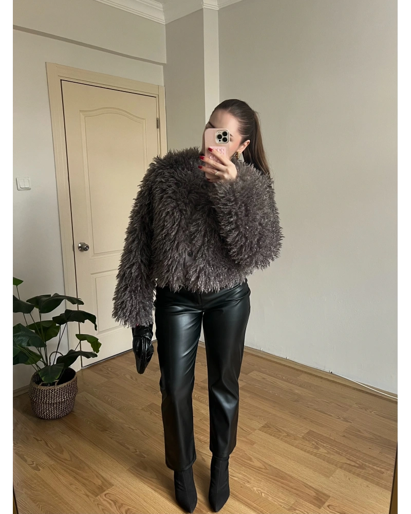 Düz Kesim Bilek Boy Siyah Deri Pantolon