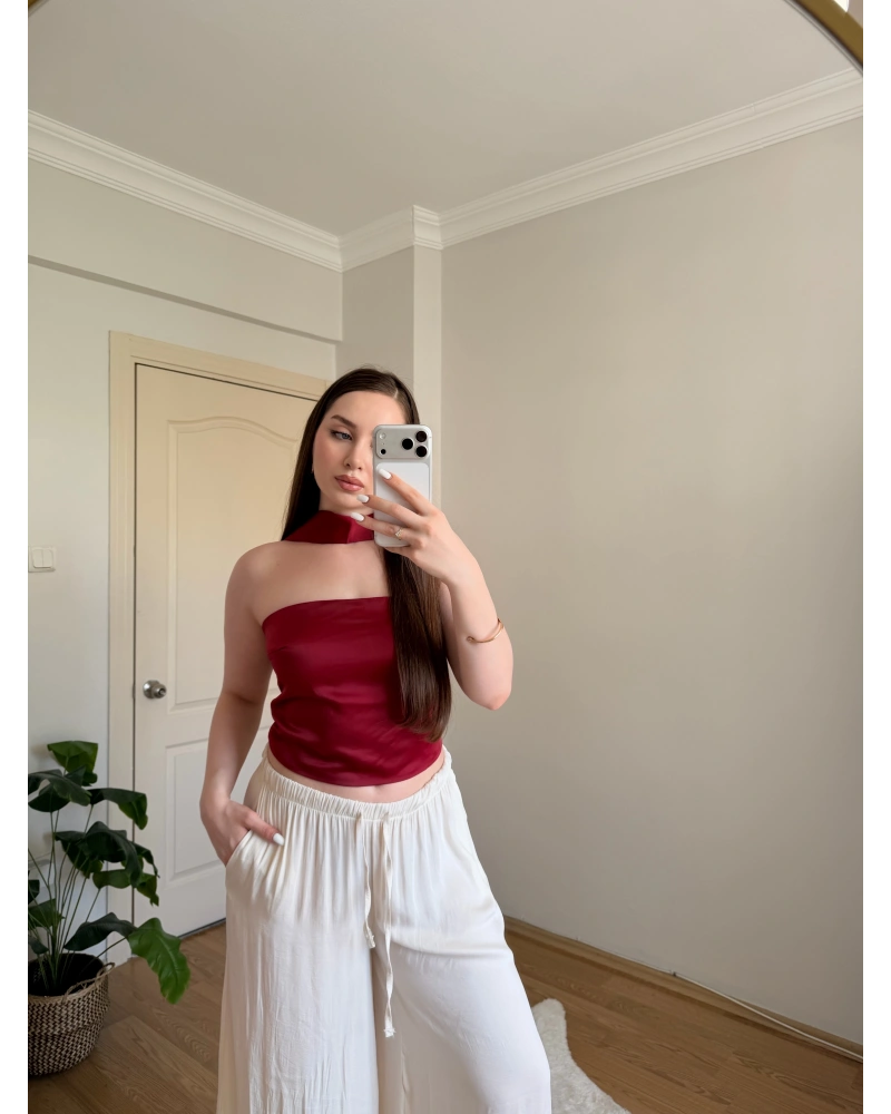 Fular Detaylı Saten Kırmızı Crop Bluz
