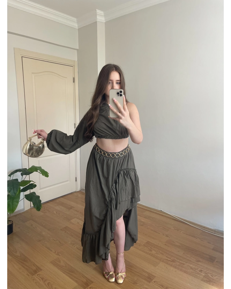 Gipe ve Lastik Detaylı Tek Omuz Haki Takım