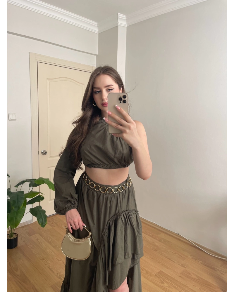 Gipe ve Lastik Detaylı Tek Omuz Haki Takım