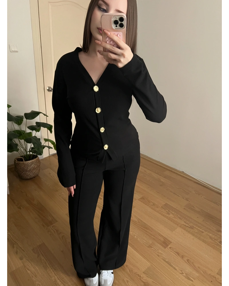Gold Düğme Detaylı Siyah Pantolon Takım