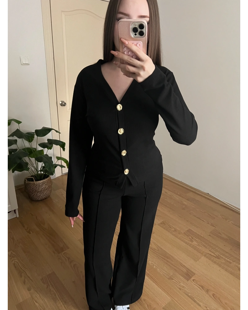 Gold Düğme Detaylı Siyah Pantolon Takım
