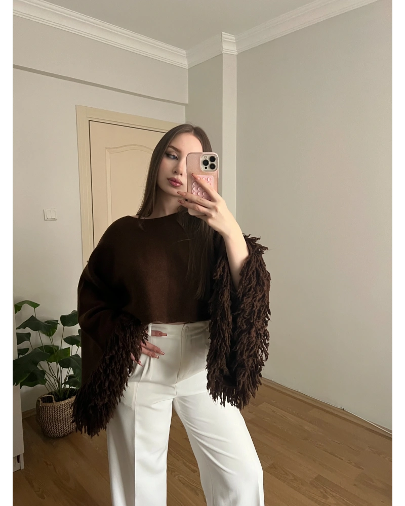 Kahverengi Pelerin Kollu Crop Kazak