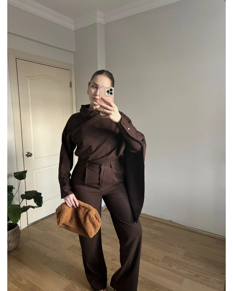 Kahverengi Şallı Gömlek Takım