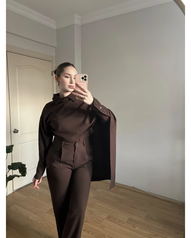 Kahverengi Şallı Gömlek Takım