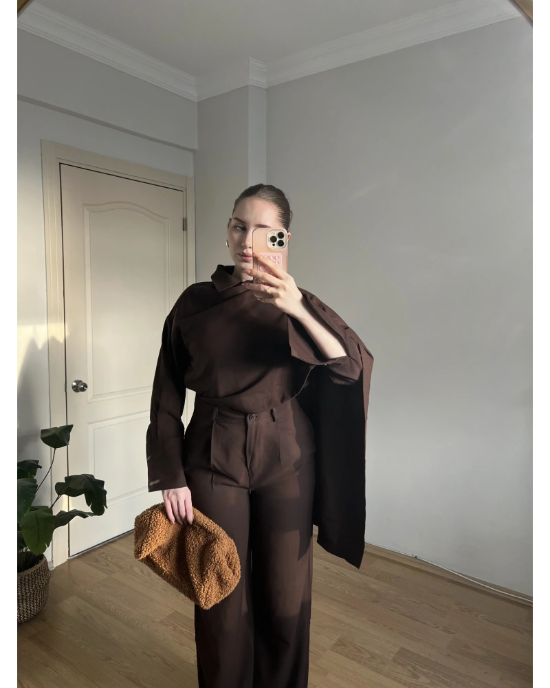 Kahverengi Şallı Gömlek Takım