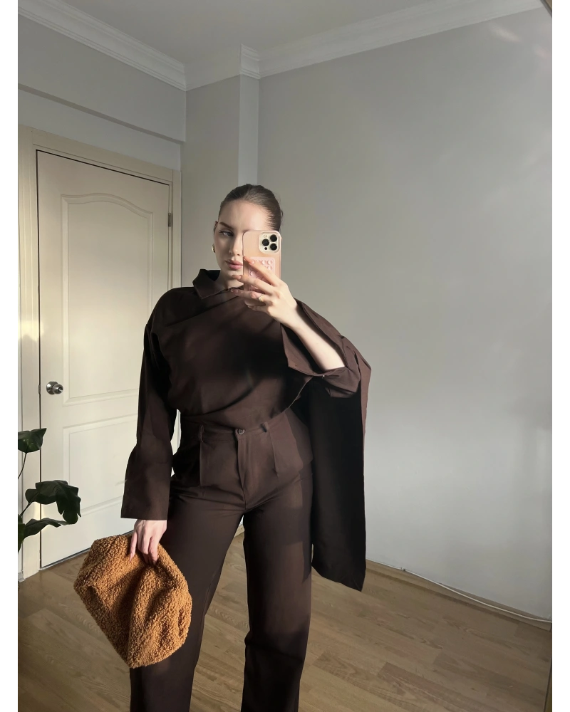 Kahverengi Şallı Gömlek Takım