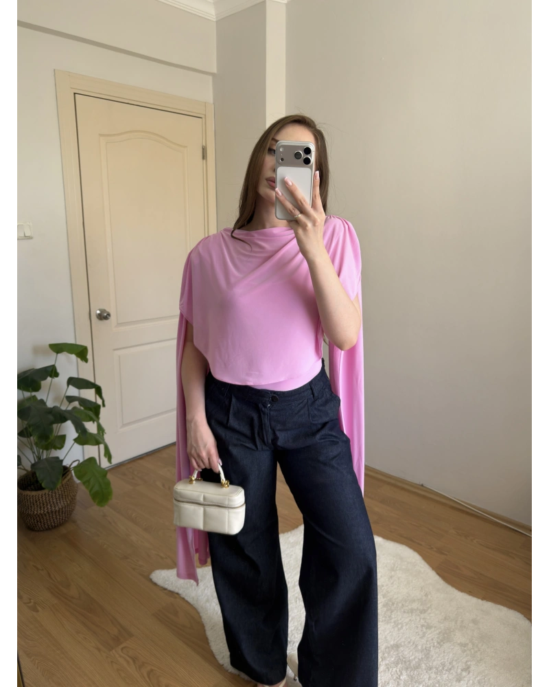 Pelerinli Pembe Bluz