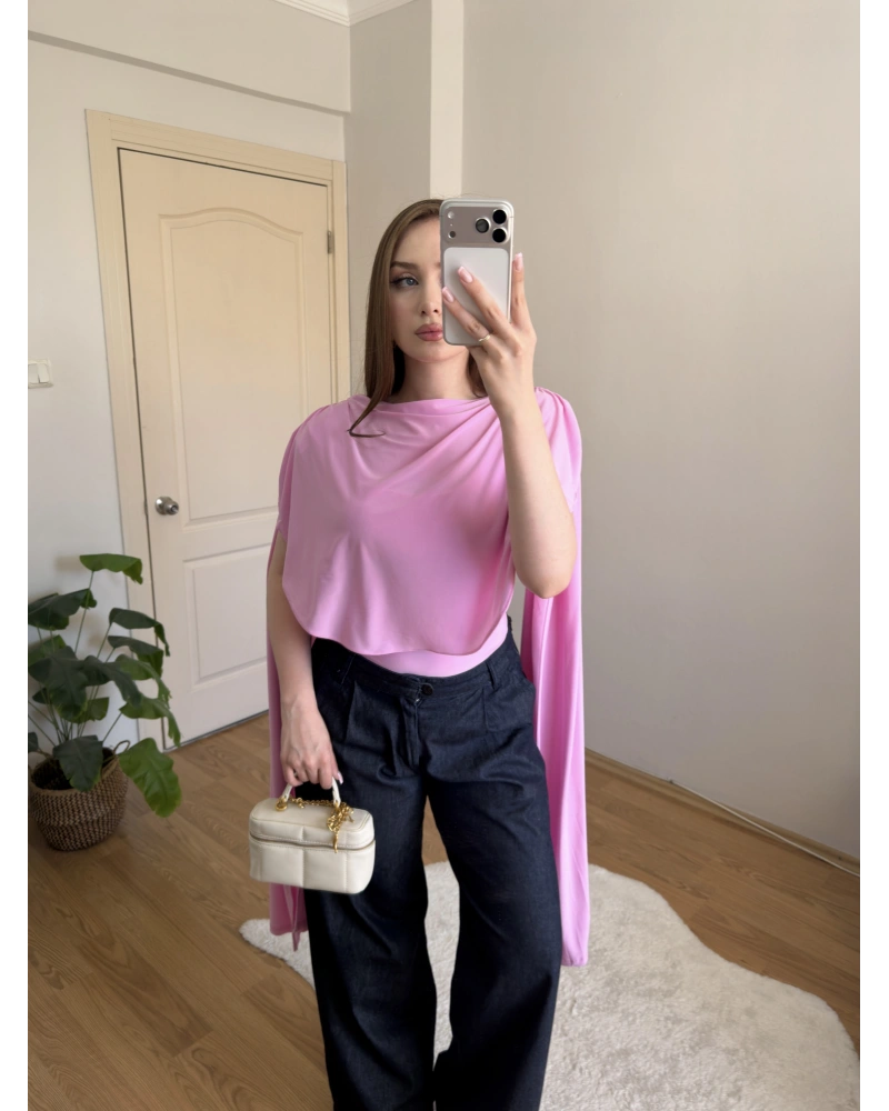 Pelerinli Pembe Bluz
