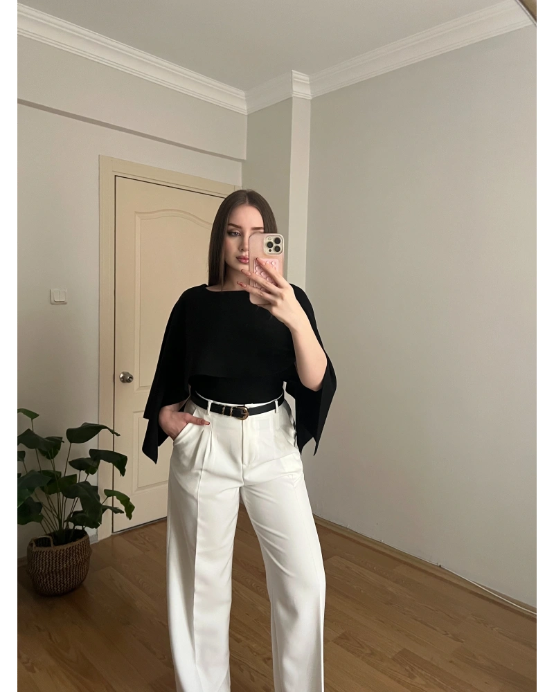 Siyah Pelerinli Triko Bluz