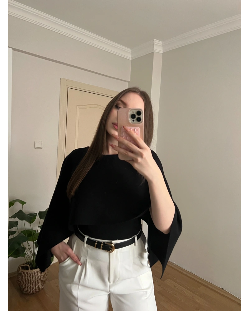 Siyah Pelerinli Triko Bluz