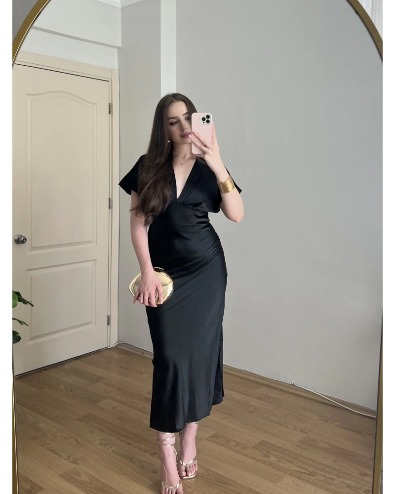 Siyah V Yaka Crep Saten Elbise