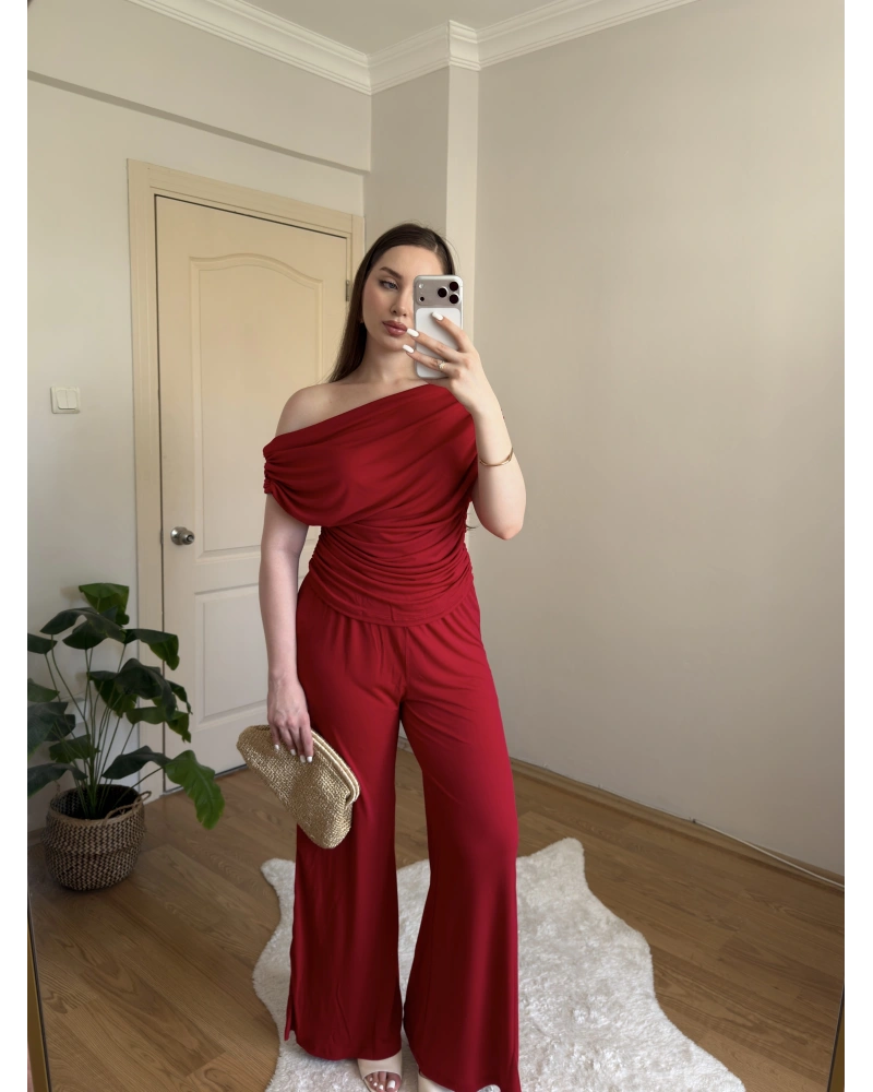 Valentina Drapeli Kırmızı Takım
