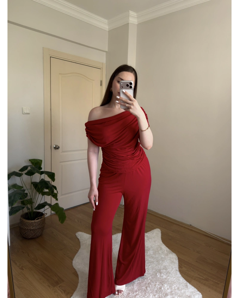 Valentina Drapeli Kırmızı Takım
