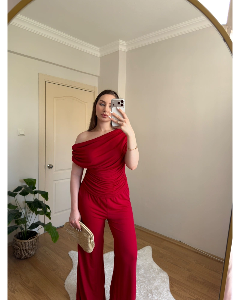 Valentina Drapeli Kırmızı Takım