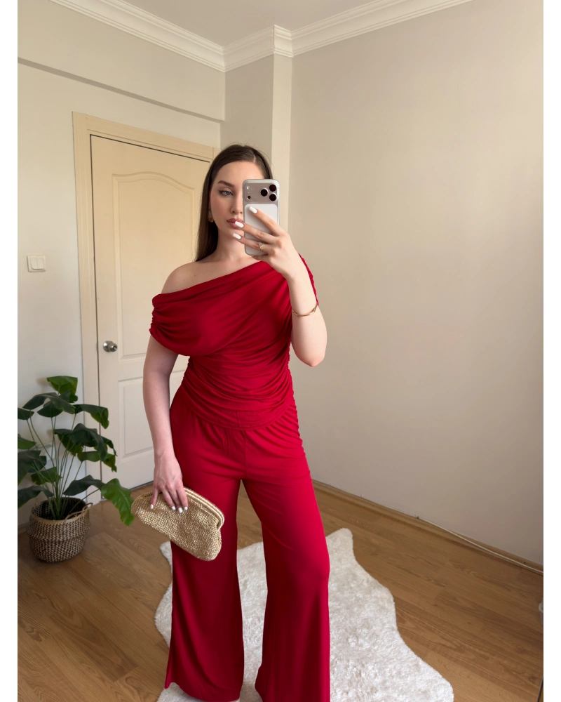 Valentina Drapeli Kırmızı Takım