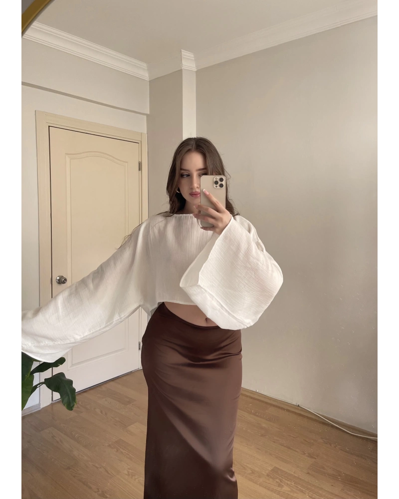 Yarasa Kollu Beyaz Crop Bluz