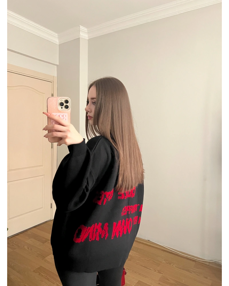 Yıdız Desenli Siyah Oversize Kazak