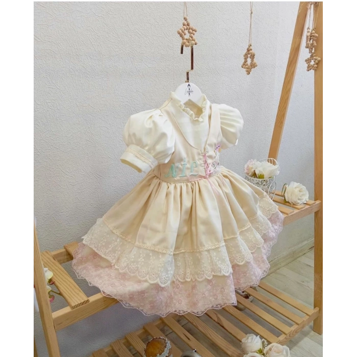 Kuş yelekli kapiçino