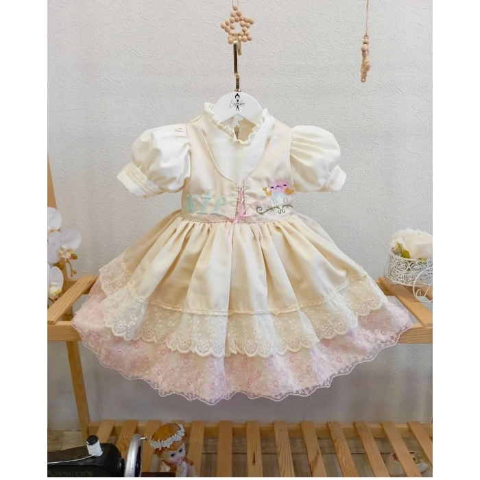 Kuş yelekli kapiçino