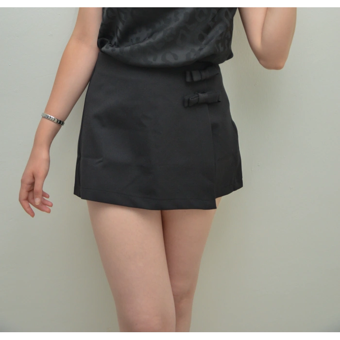 Fiyonk Detay Mini Siyah Etek