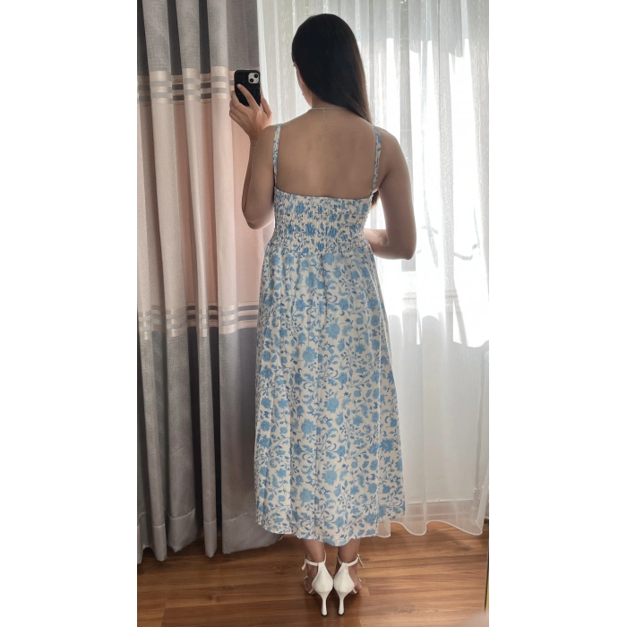 Mavi Beyaz Çiçek Desenli Askılı Yazlık Elbise