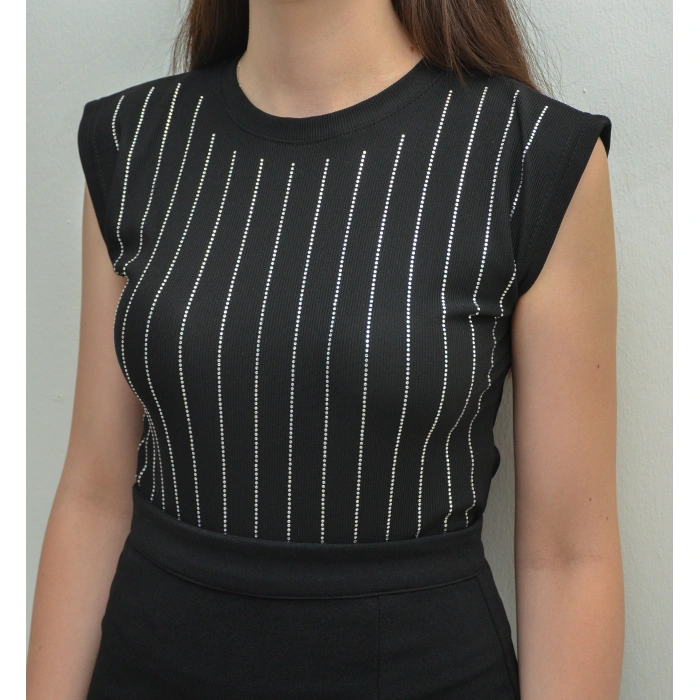 Siyah Taşlı Triko Bluz