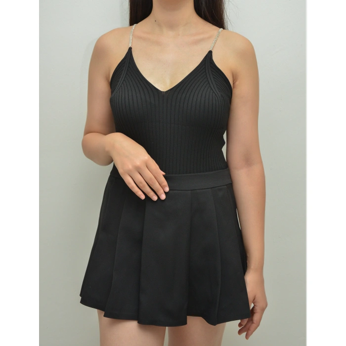 Taş Askılı Siyah Triko Bluz