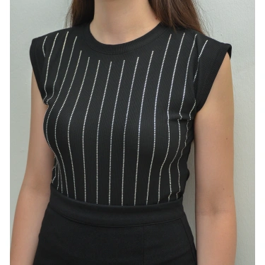 Siyah Taşlı Triko Bluz