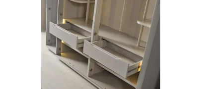 Prada Sis Grisi Yatak Odası