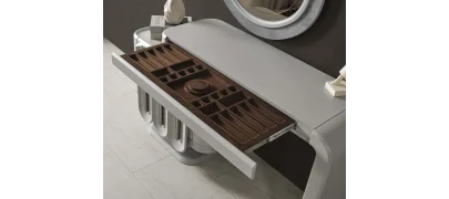 Prada Sis Grisi Yatak Odası