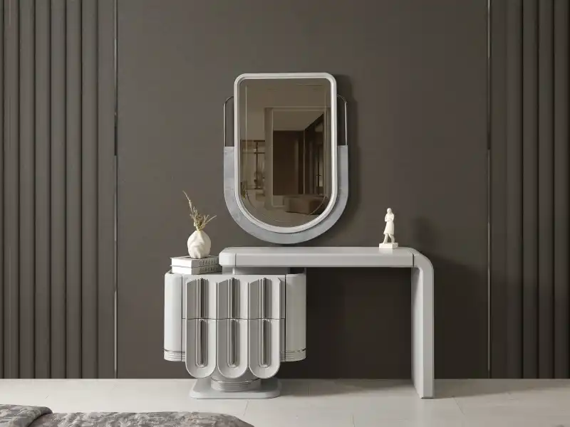 Prada Sis Grisi Yatak Odası