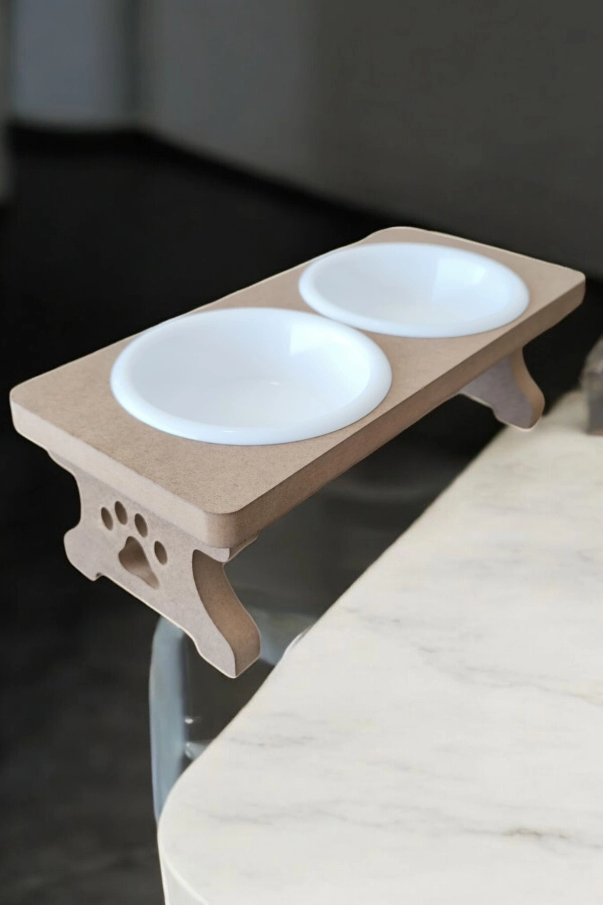 Ahşap Demonte 2 Plastik Taslı Kedi Mama Ve Su Kabı BEYAZ