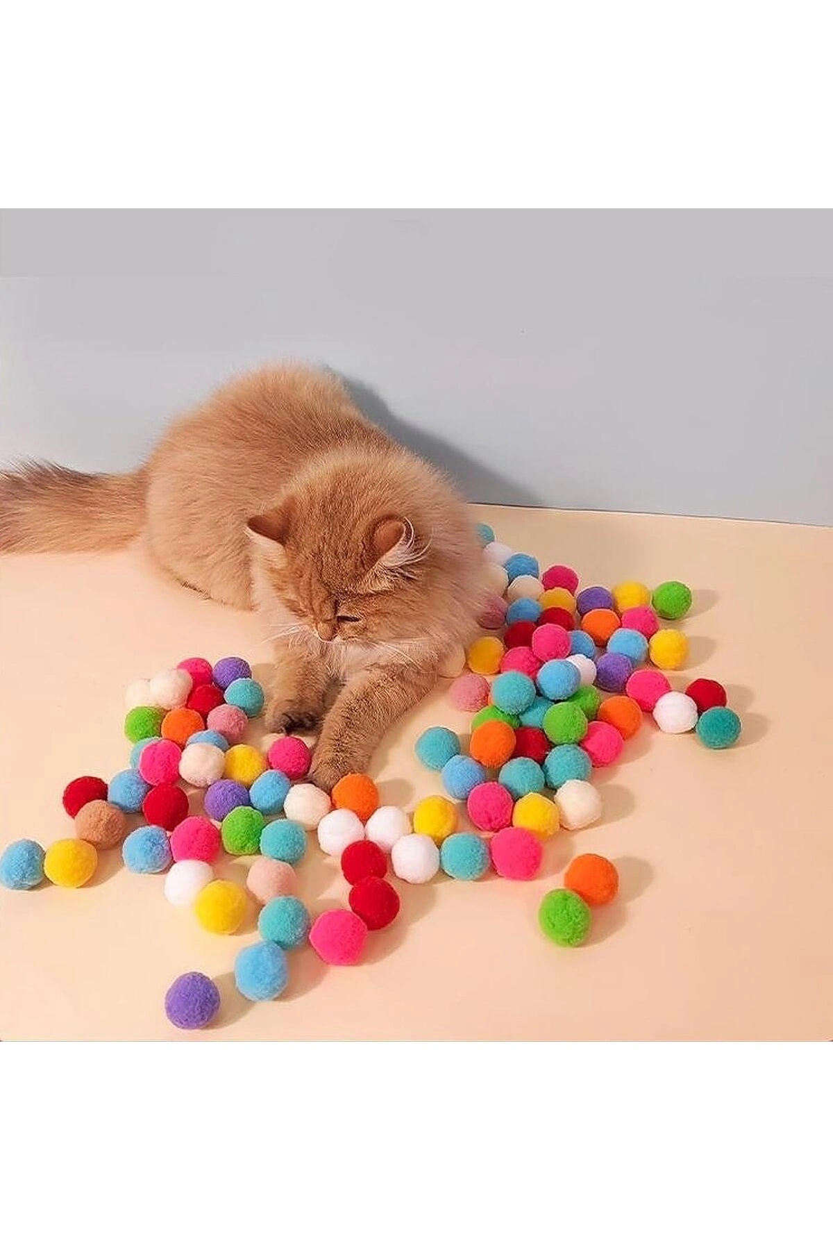 İnteraktif Kedi Oyun Tabancası – 3 Adet Peluş Top ile Eğlenceli Oyun