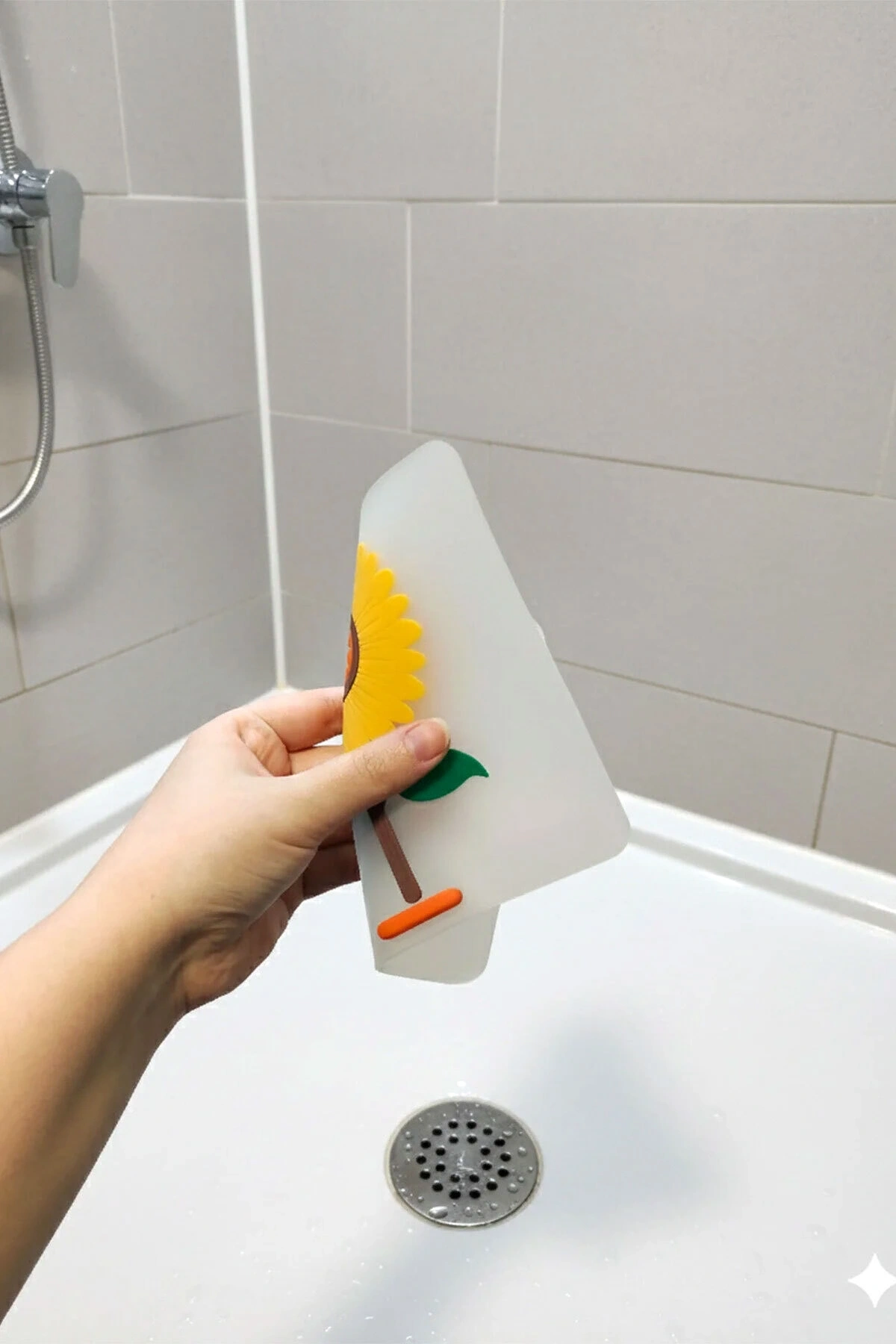 Ayçiçeği Kare Silikon Kötü Koku Önleyici Gider Kapağı – Banyo, Mutfak, Balkon Lavabo Tıpası 14,5x14