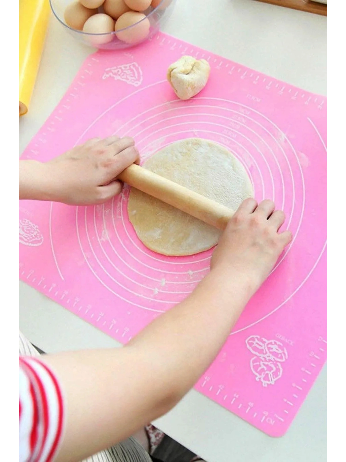 Büyük Silikon Hamur Açma Matı 40x50 Cm – Kaymaz, Pratik Ve Hijyenik