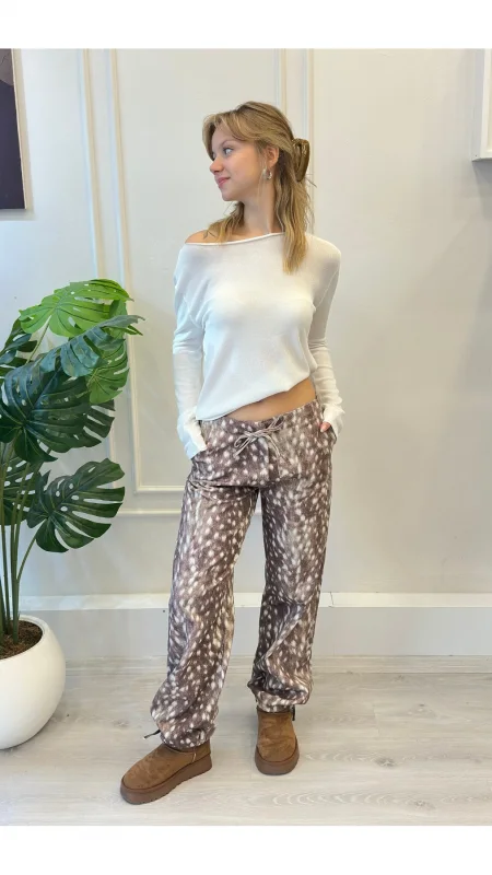 Kadın Kahverengi Bambi Desenli Beli Lastikli Bağcıklı Jogger Pantolon