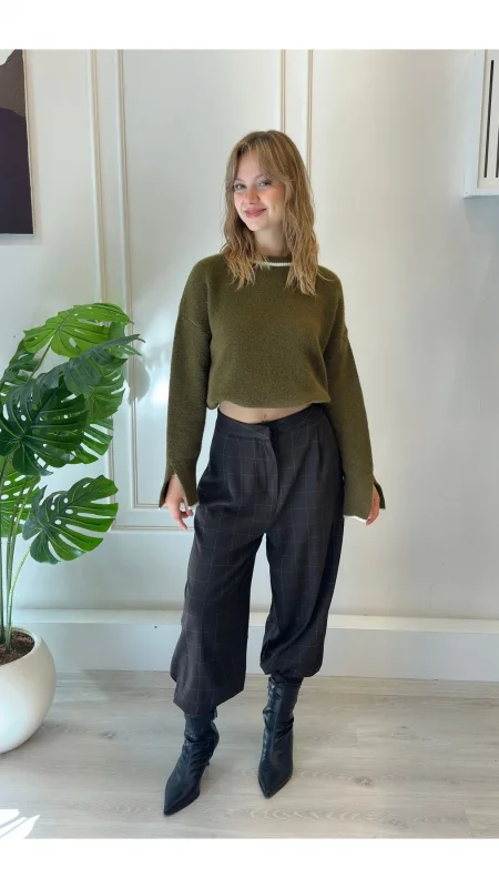 Kadın Biyeli Bisiklet Yaka Oversize Crop Triko Kazak