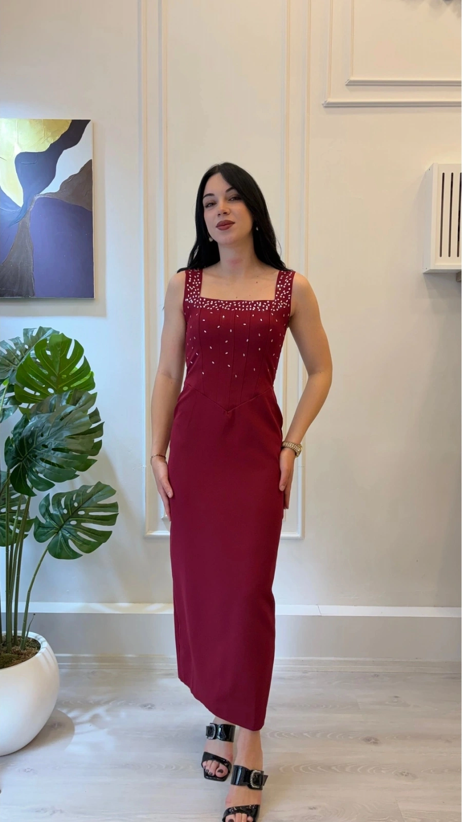 SHIN Gold Tokalı Dantel Detaylı Siyah Midi Elbise