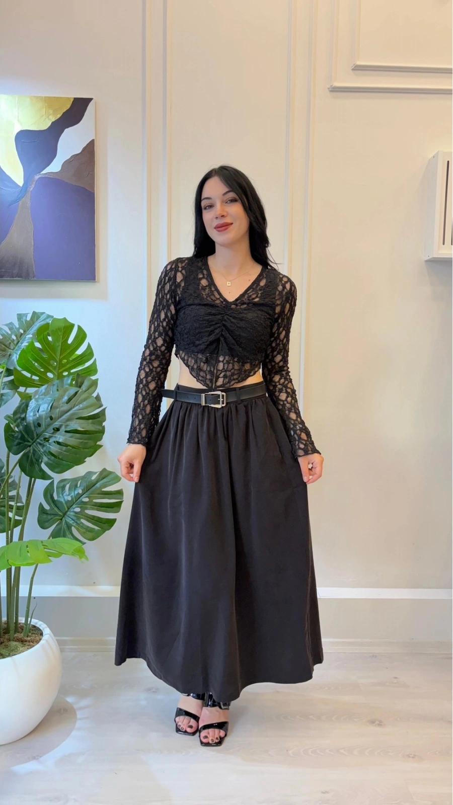 SHIN Drapeli Dantel Dokulu Crop Bluz