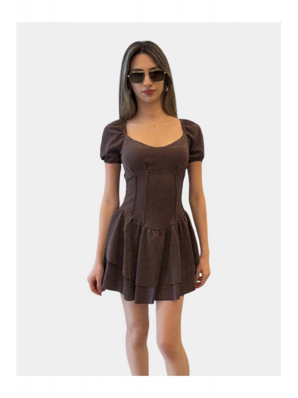 SHIN Fırfır Detaylı Mini Elbise – Kare Yaka, Prenses Kesim Şık Elbise