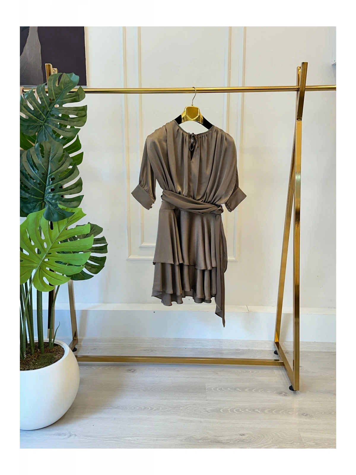 SHIN Drapeli Şifon Mini Elbise – Siyah