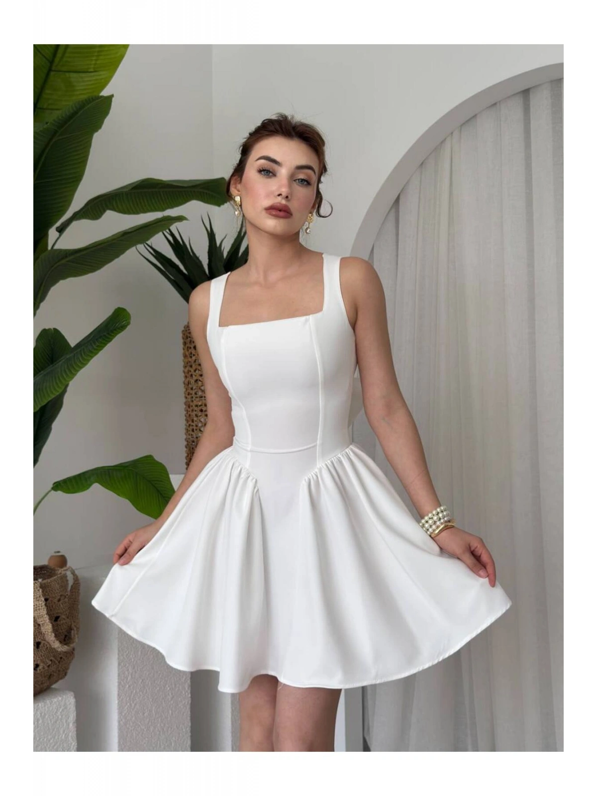 Siyah Fiyonk Detaylı Mini Elbise
