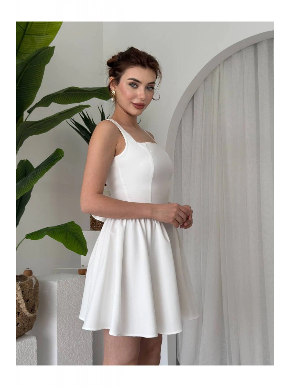 Siyah Fiyonk Detaylı Mini Elbise