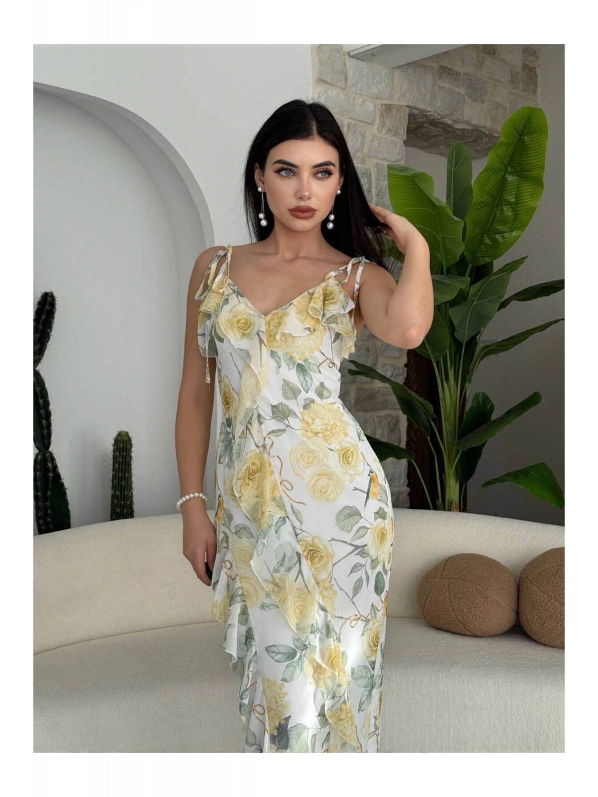 Limon Çiçeği Volan Detaylı Midi Elbise