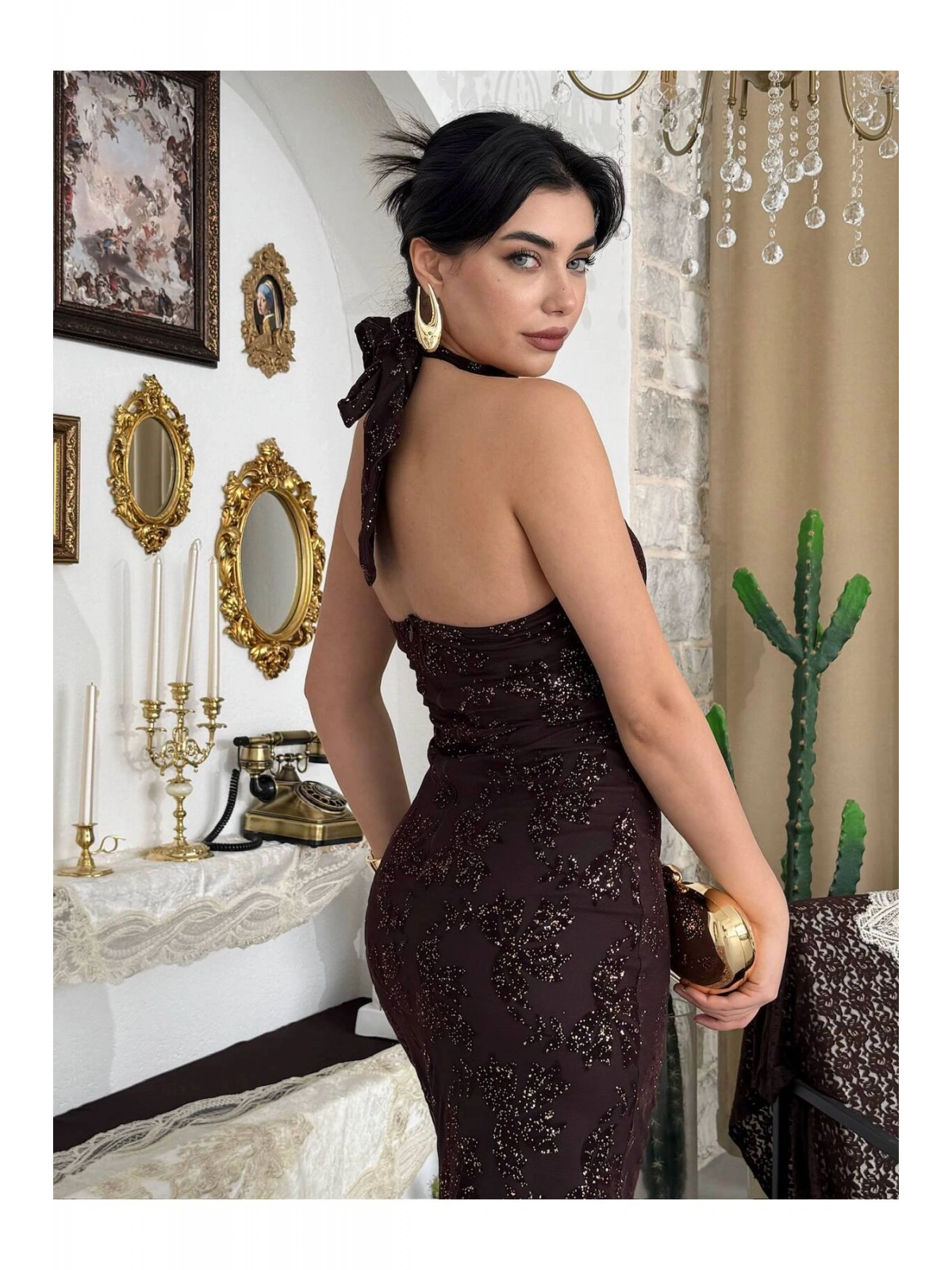 Gold Işıltılı Boyundan Bağlamalı Gece Elbisesi