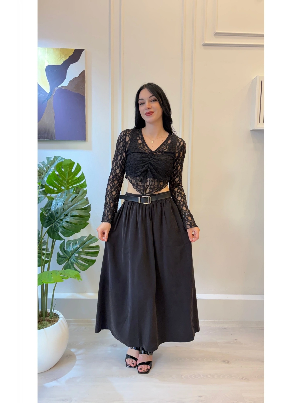 SHIN Drapeli Dantel Dokulu Crop Bluz