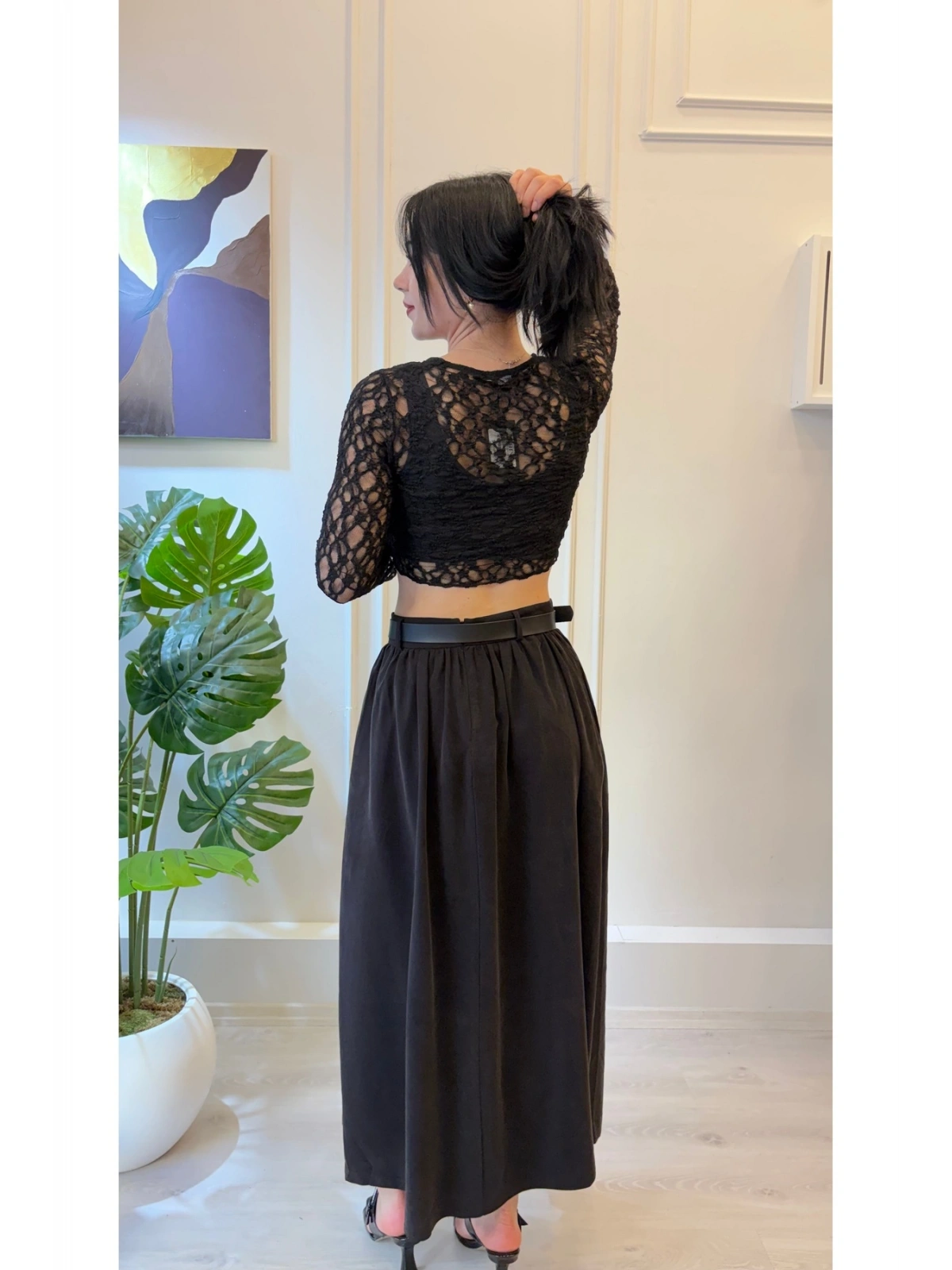 SHIN Drapeli Dantel Dokulu Crop Bluz